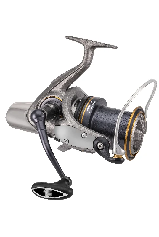 Daiwa Sensor Surf 45 SCW 5000LD Spin Reel